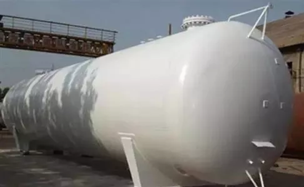 圖12:經(jīng)過脹形處理的大型油罐